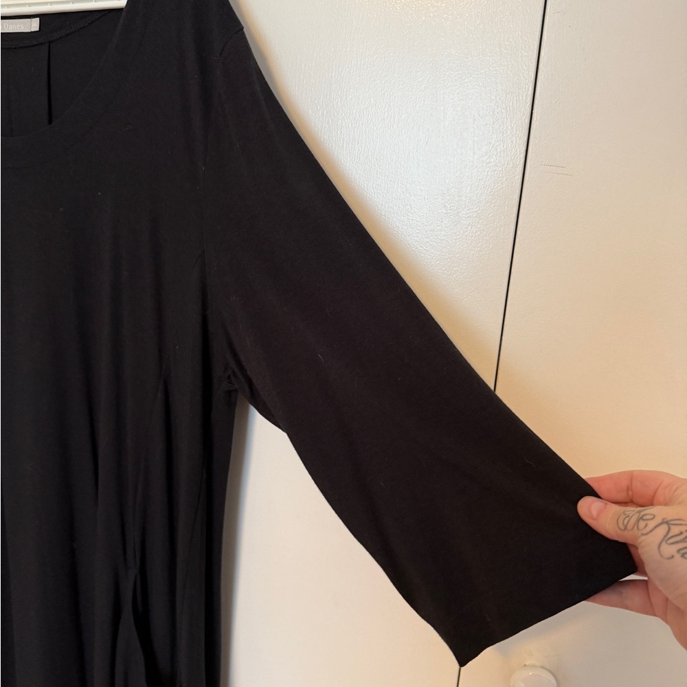 🟢3/$15 - Black Women's Tunic with pockets - Picture 3 of 6